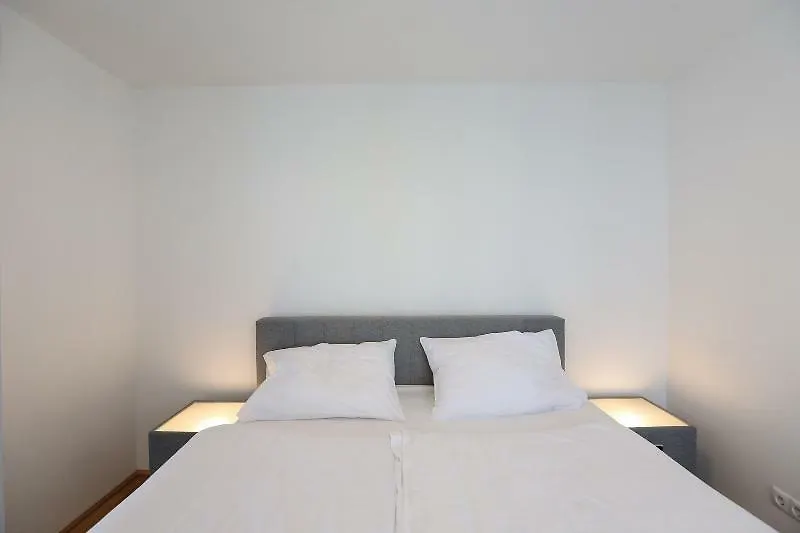 4 Beds&More Vienna Apartments 5*,  Austria