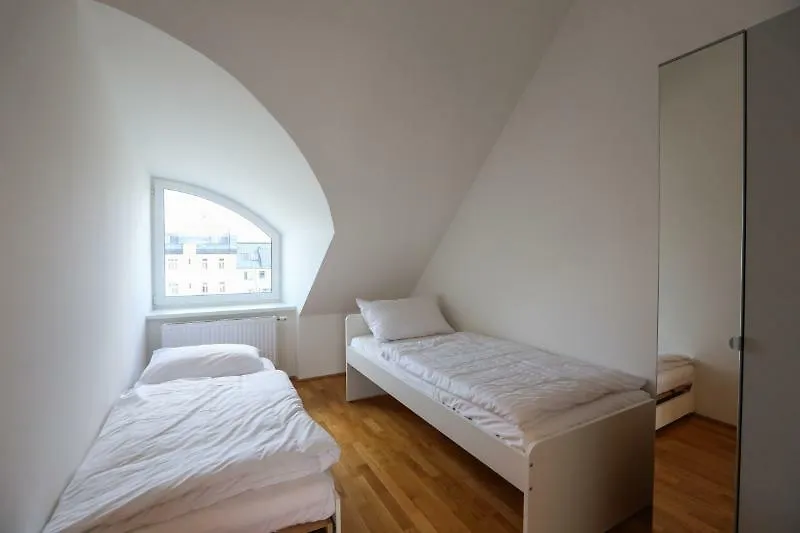 4 Beds&More Vienna Apartments 5*,