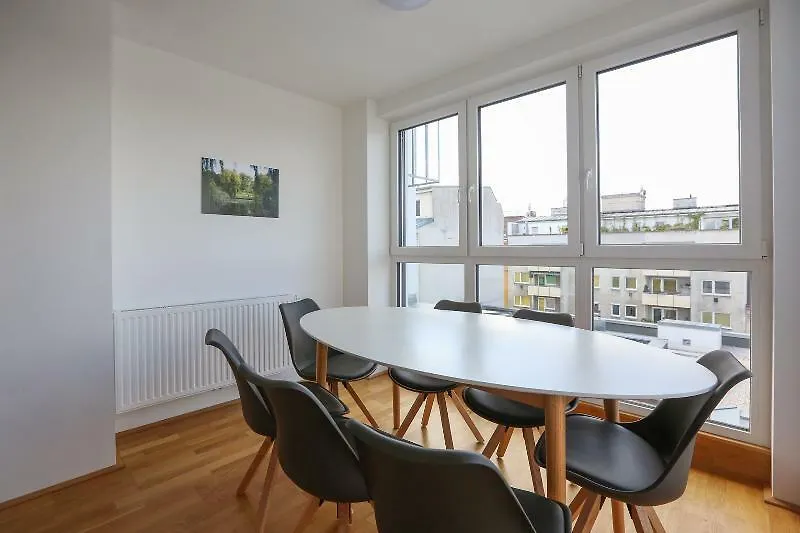 ***** Aparthotel 4 Beds&More Vienna Apartments Austria
